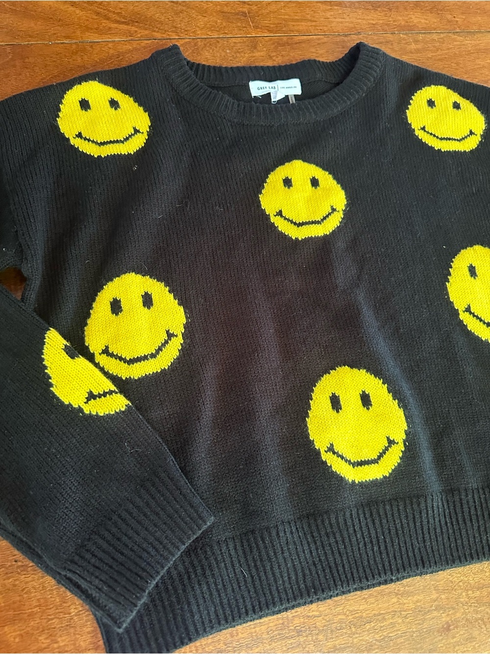 Grey Lab Los Angeles Smiley Face Cropped Sweater Black Yellow Happy Face Small